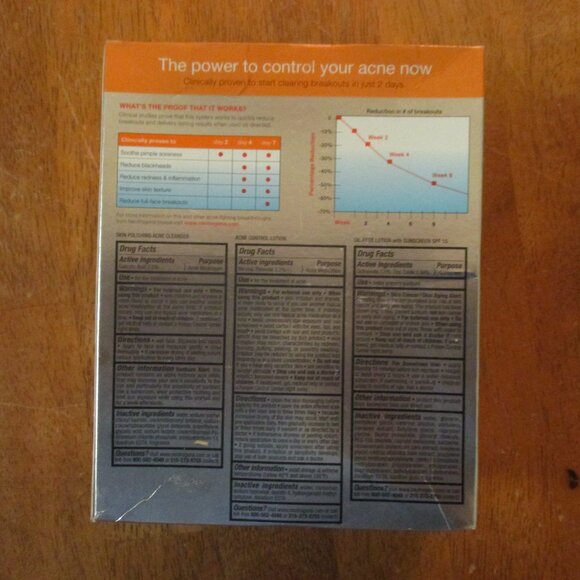 3 -- Neutrogena Advanced Solutions Complete Acne Therapy System - Picture 5 of 6